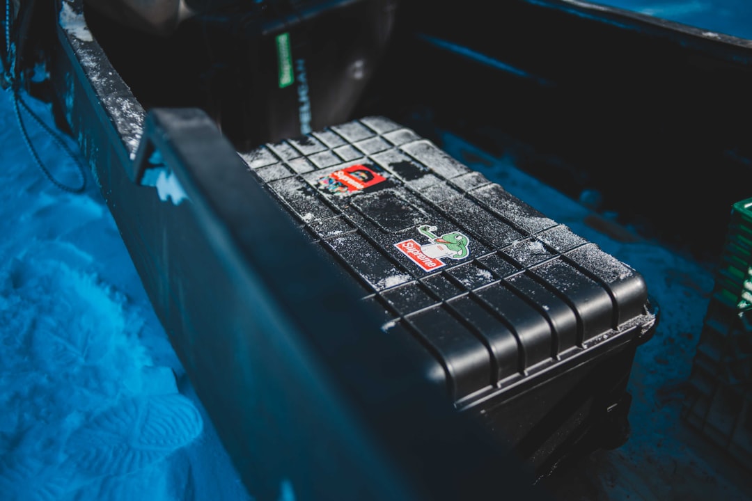hybrid car battery SOC regenerative braking driving tip dashboard