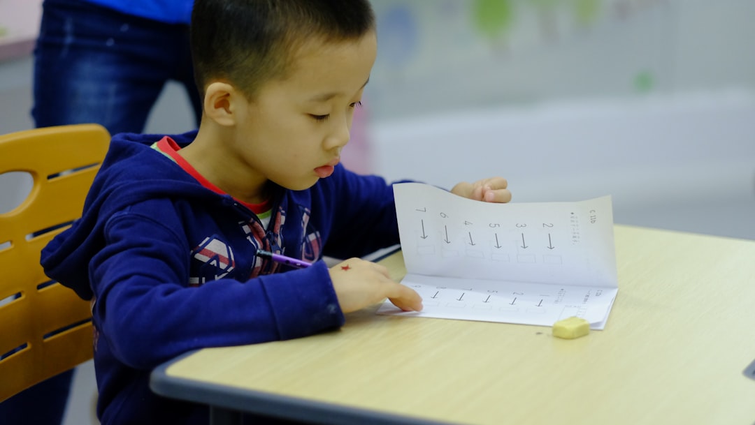 early childhood English education statistics, bilingual children test score comparison