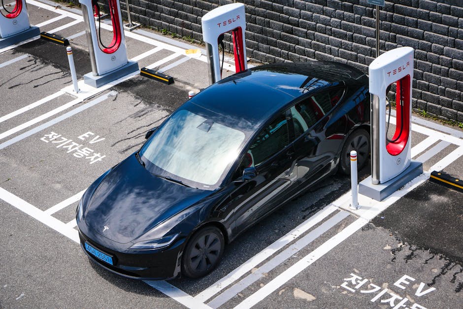 Tesla supercharger station korea highway, EV charging queue waiting