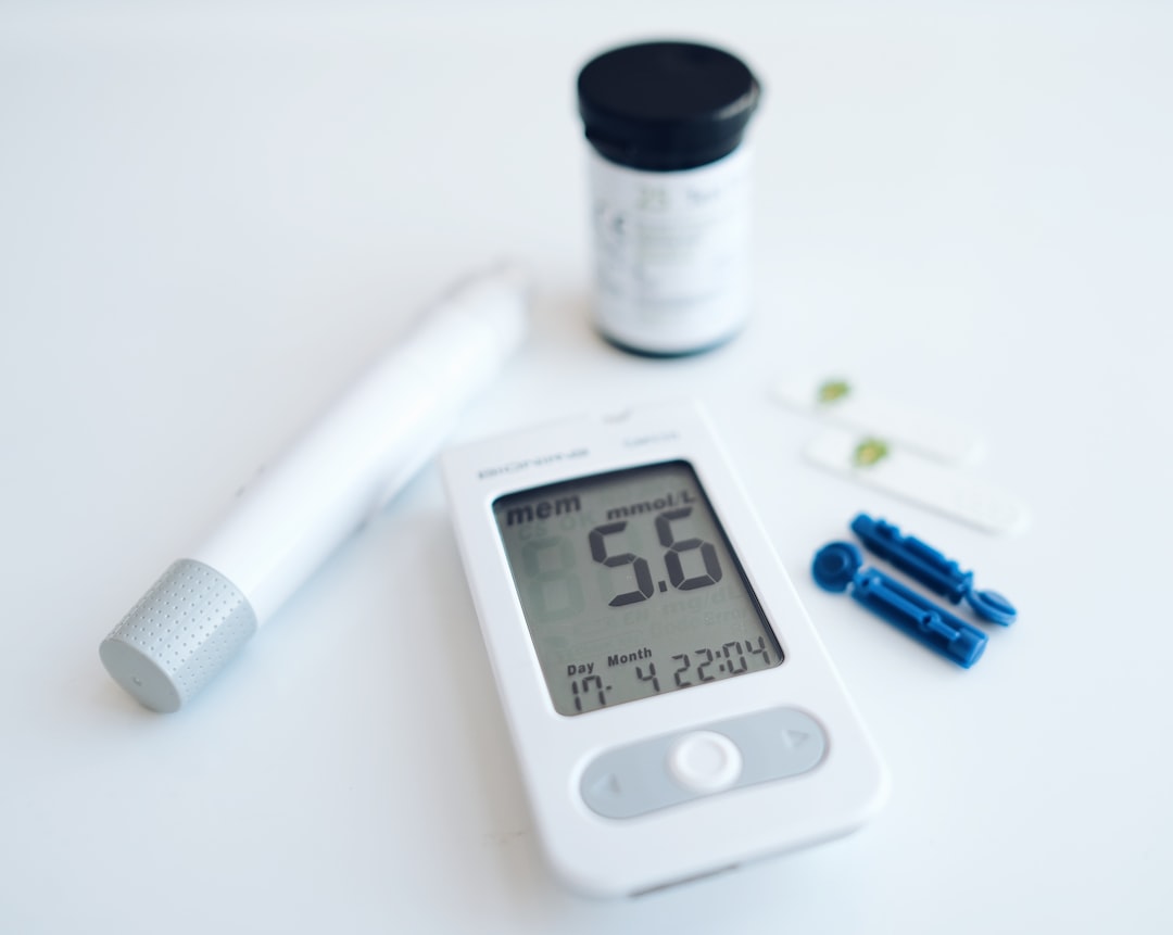 blood ketone meter testing keto adaptation tracking